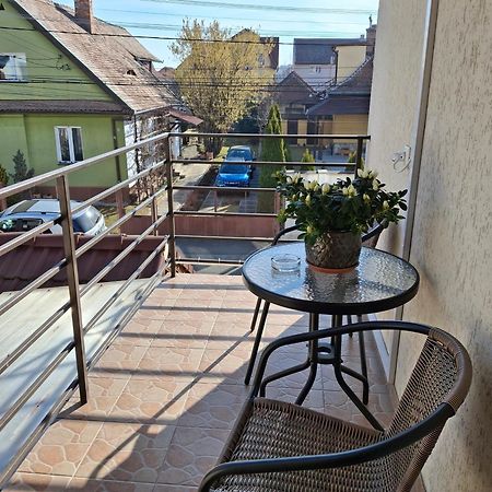 Garsoniera Strada Bucegi Apartment Sibiu Luaran gambar