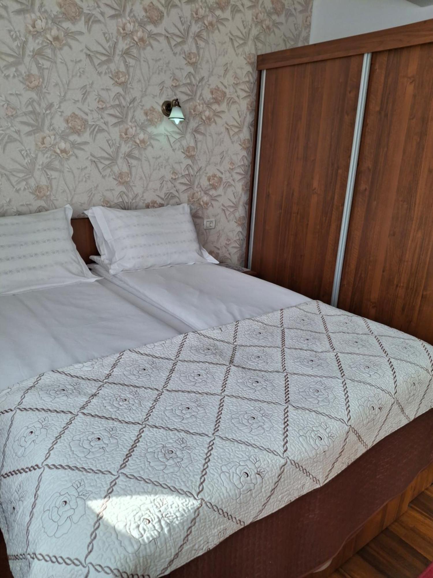 Garsoniera Strada Bucegi Apartment Sibiu Luaran gambar